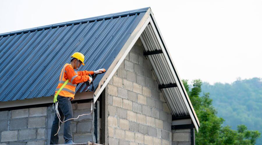 Expert new roof installation services in Spooner, WI